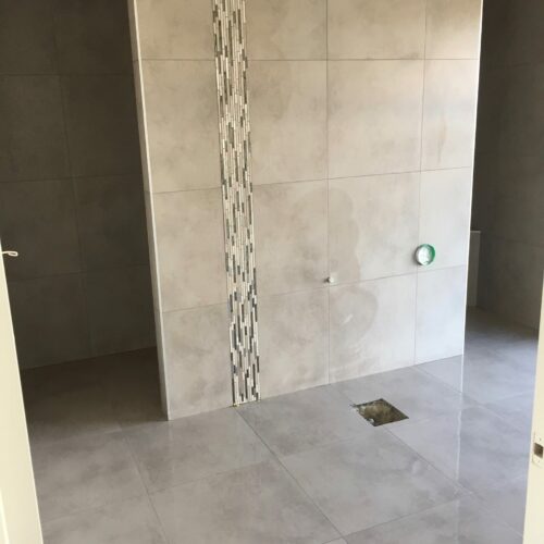 flow_tiling_bathroom_ensuite_tiling92